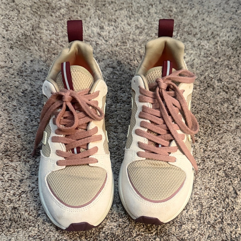 Veja Cream and red Women's Sneakers